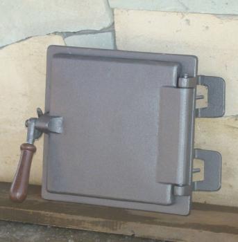 Innbee® Revisionstür Hermetische Gusseisentür 250x235 Kamin Klapptür für Holzherd dichte Feuerraumtür In-2304