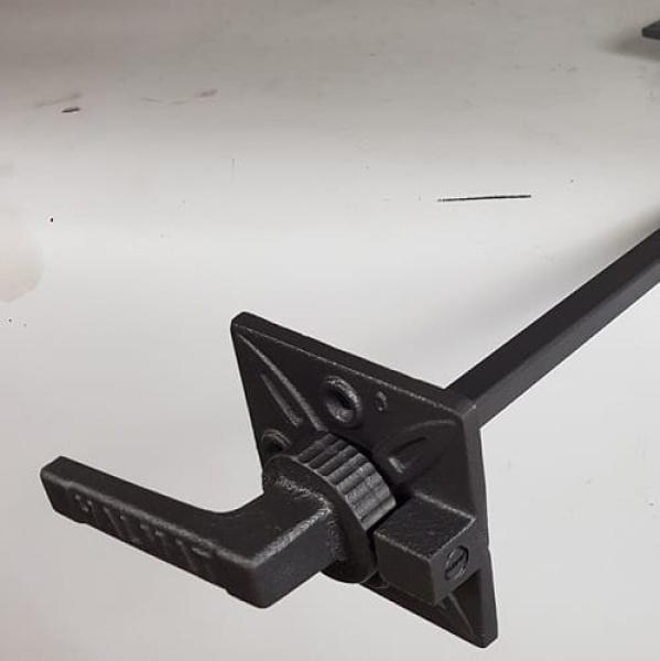 Innbee® Gusseisen Luftregulierung 220 x 220 – Rauchklappe zur Regulierung des Abgasstroms für Kamin und Ofen  In-2706